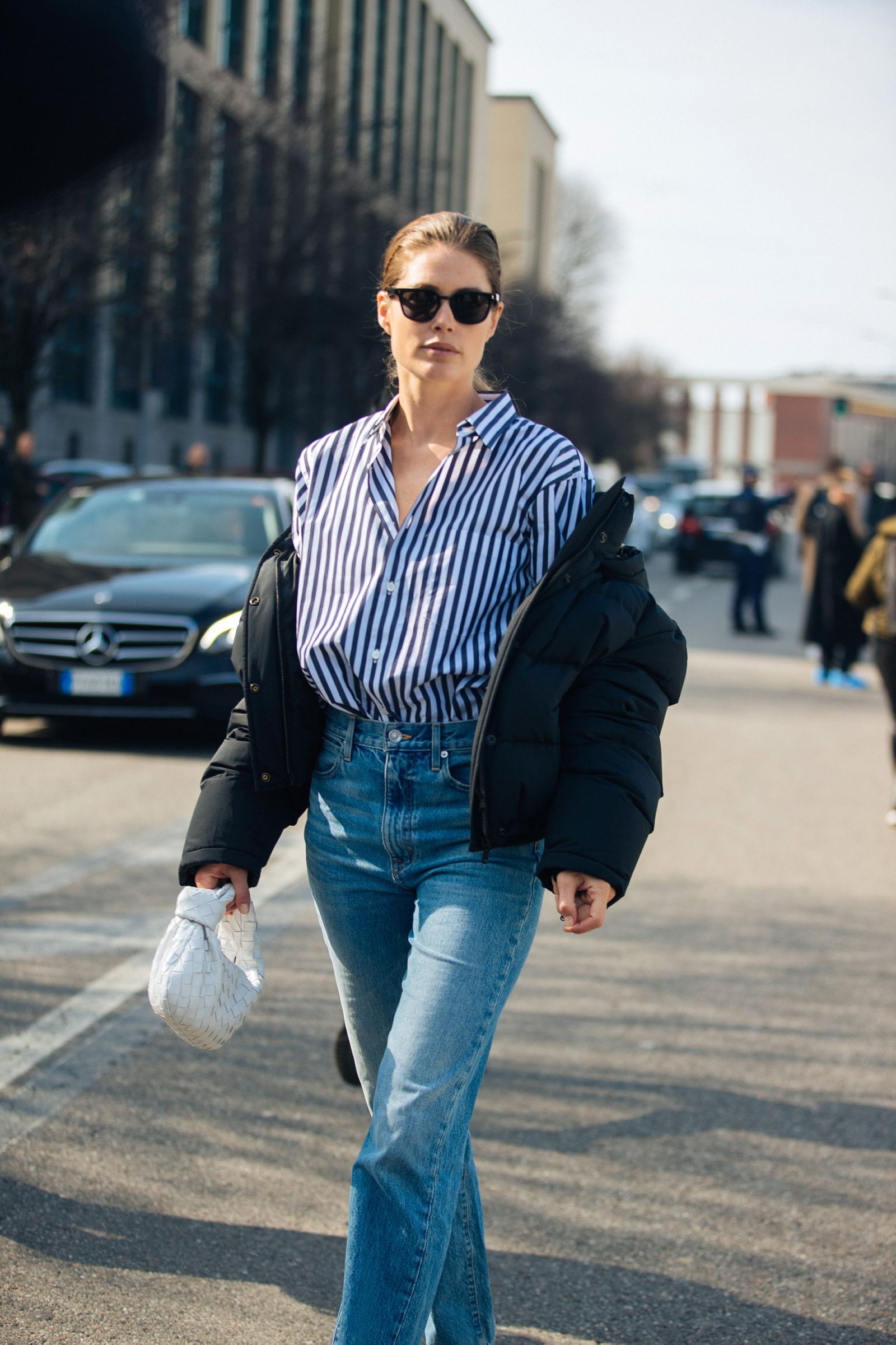 Looks con de rayas azul: lo es ahora tendencia