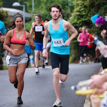Runners racing in marathon carrera maratón