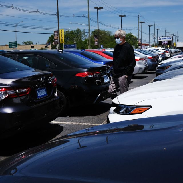 august auto sales show continuing recovery