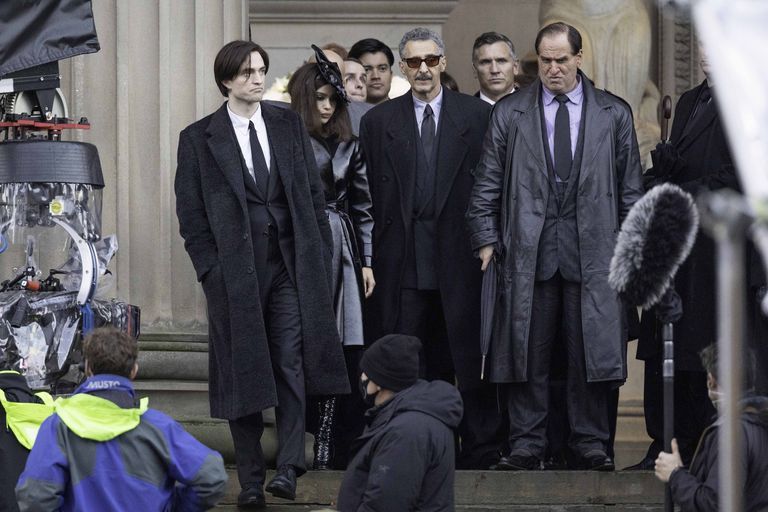 liverpool, england   october 12 robert pattinson zoe kravitz, john turturro with colin farrell wearing prosthetic makeup as he plays the penguin film the new batman movie on october 12, 2020 in liverpool, england photo by megagc images