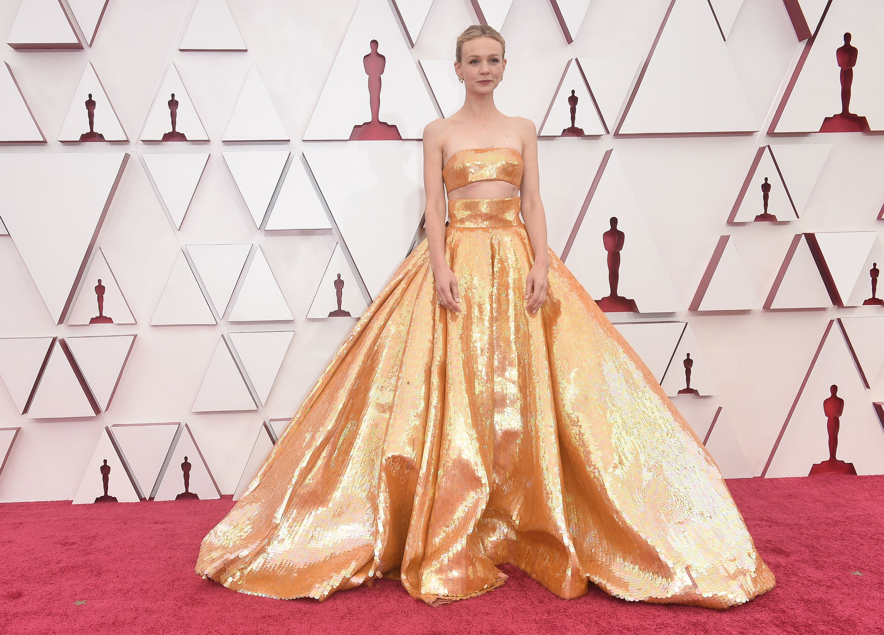 Carey Mulligan Walks Oscars 2021 Red Carpet in Golden Two-Piece Gown with  Marcus Mumford