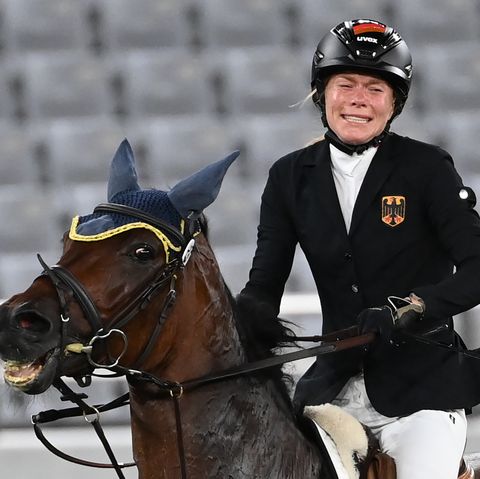 dpatop   06 august 2021, japan, tokio german rider annika schleu after her disqualification in the modern pentathlon event at the tokyo 2020 olympic games her horse refused several times to jump and lost the option to compete for a medal photo marijan muratdpa photo by marijan muratpicture alliance via getty images