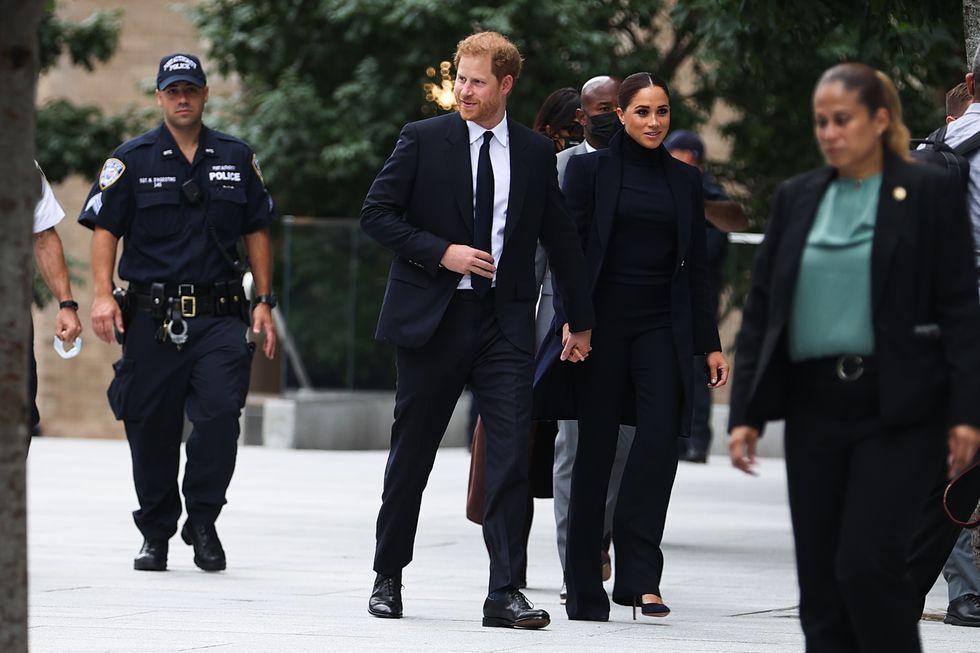 new york, ny   september 23 prince harry and meghan markle visit the one world observatory as ny governor hochul and nyc mayor blasio walk along with them in new york city, united states on september 23, 2021 photo by tayfun coskunanadolu agency via getty images