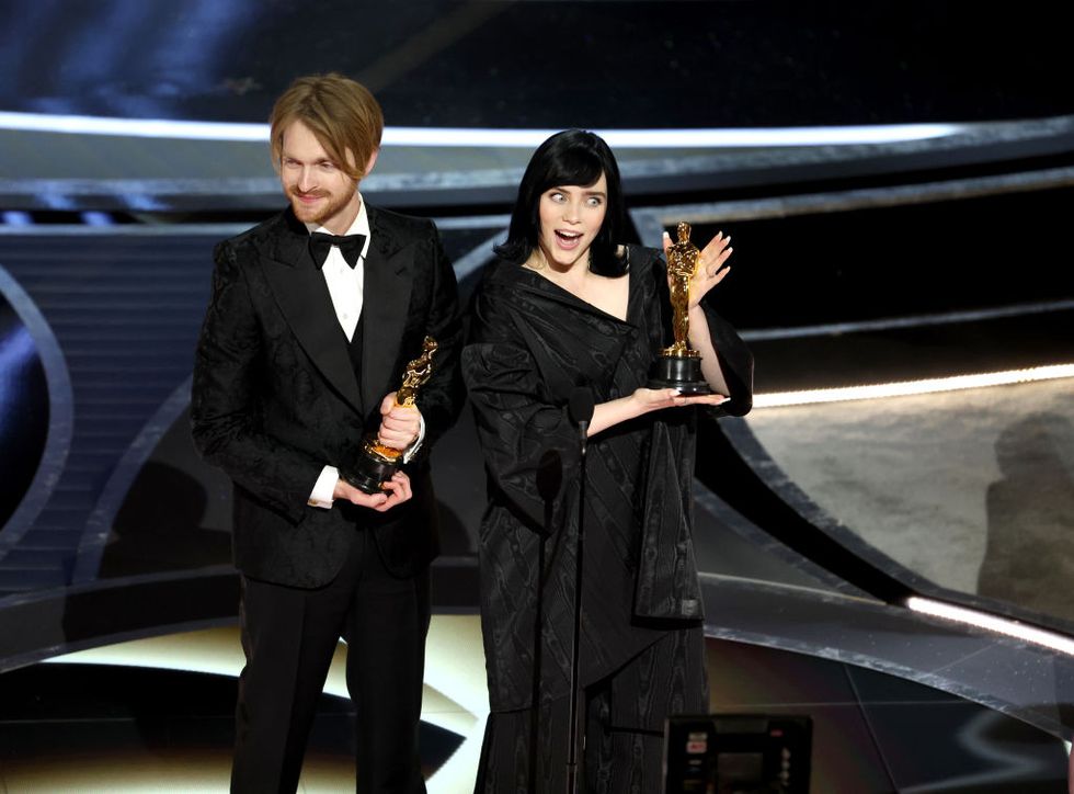 hollywood, ca   march 27, 2022  finneas and billie eilish win the original song oscar  for no time to die     during the show  at the 94th academy awards at the dolby theatre at ovation hollywood on sunday, march 27, 2022  myung chun  los angeles times via getty images