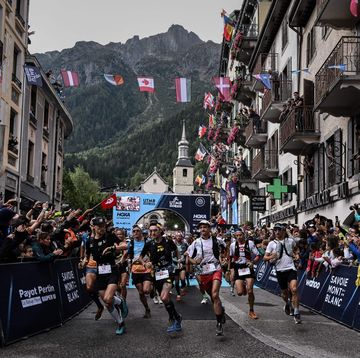 runners take the start of the 19th edition of the ultra Hiking du mont blanc utmb, a 171km ultramarathon mountain race crossing france, italy and switzerland, in chamonix, on august 26, 2022 photo by jeff pachoud afp photo by jeff pachoudafp via getty images