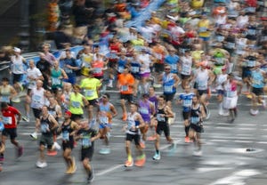 berlin, germany september 25 the 48th bmw berlin marathon held in berlin, germany on september 25, 2022 kenyan athlete eliud kipchoge broke the world record with a time of 020109 photo by abdulhamid hosbasanadolu agency via getty images