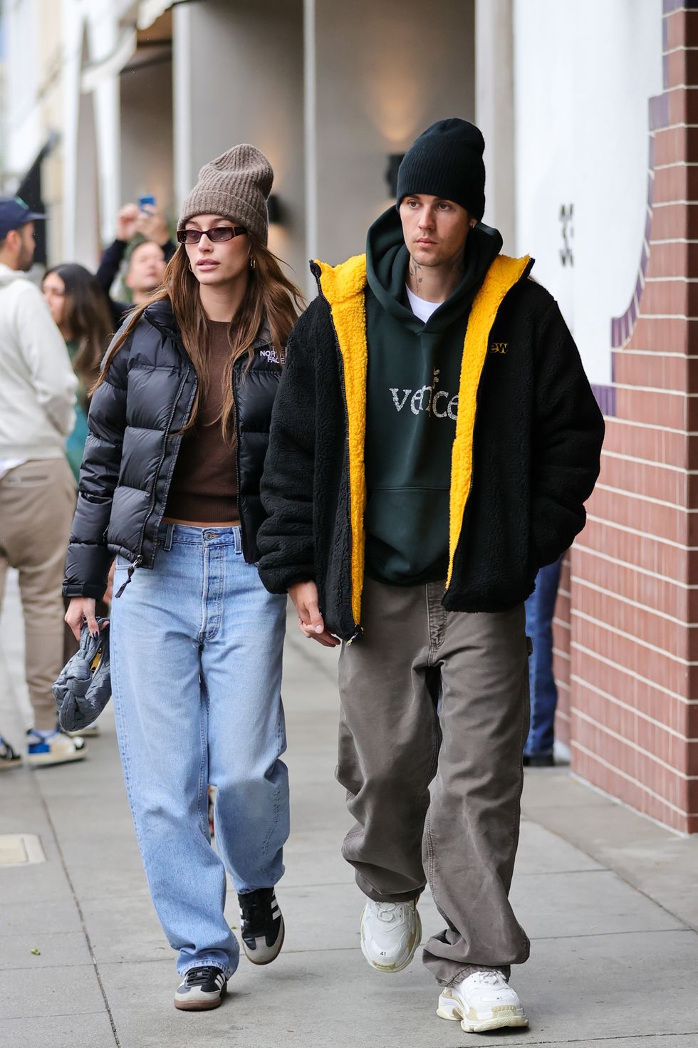 los angeles, ca november 07 hailey bieber and justin bieber are seen on november 07, 2022 in los angeles, california photo by rachpootbauer griffingc images
