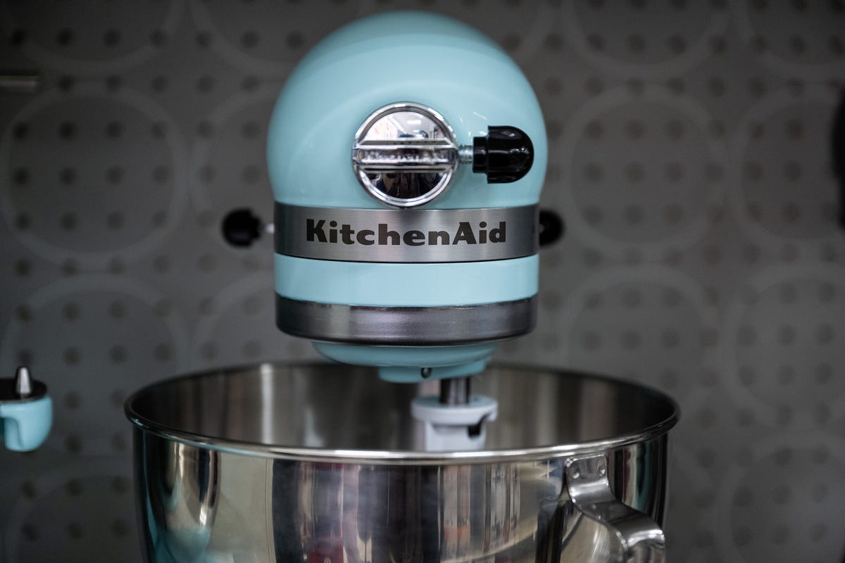 preview for Take A Tour Of The KitchenAid Factory
