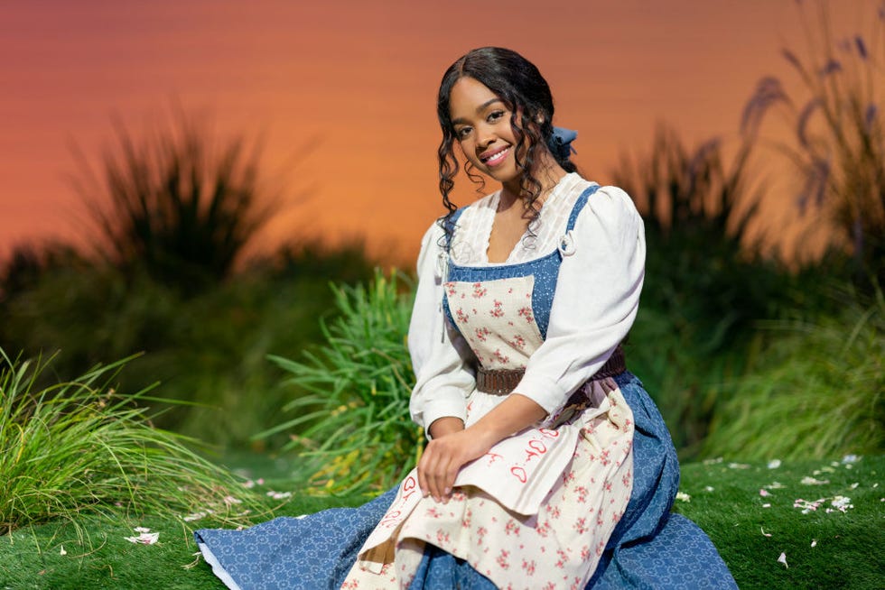 beauty and the beast a 30th celebration abcs beauty and the beast a 30th celebration stars singer her as belle