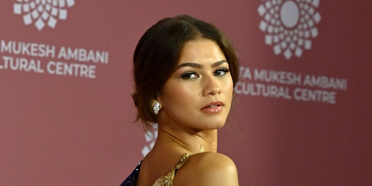 See Zendaya’s gorgeous look in a shimmering violet saree and gold leaf bra