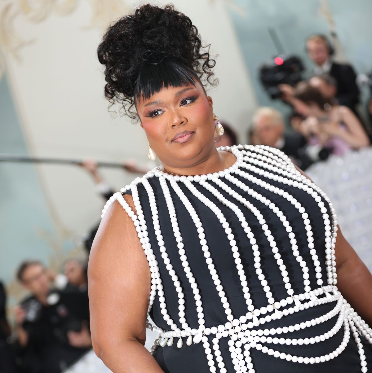 Lizzo Shuts Down the Idea that Plus-Size People Only Work Out to
