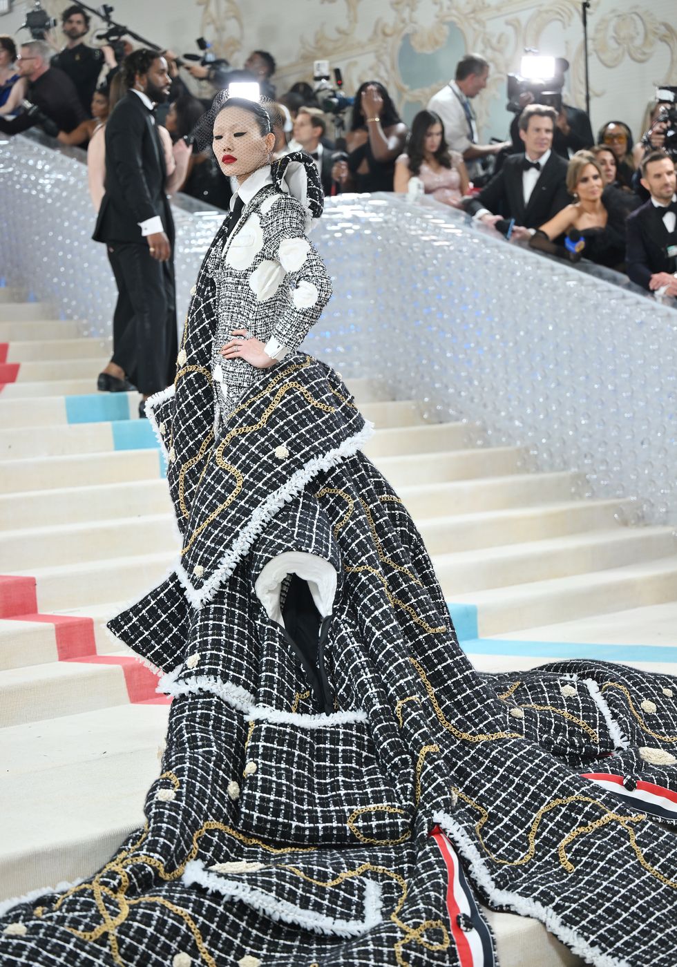 sora choi at the 2023 met gala karl lagerfeld a line of beauty held at the metropolitan museum of art on may 1, 2023 in new york, new york photo by michael bucknervariety via getty images