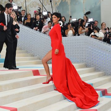 us socialite kylie jenner arrives for the 2023 met gala at the metropolitan museum of art on may 1, 2023, in new york the gala raises money for the metropolitan museum of arts costume institute the galas 2023 theme is karl lagerfeld a line of beauty photo by angela weiss afp photo by angela weissafp via getty images