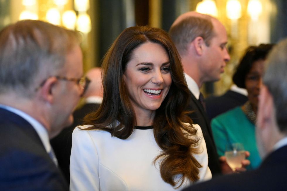 2023 年 5 月 5 日、英国ロンドンのバッキンガム宮殿で、チャールズ 3 世の戴冠式の前に、王国の支配者と首相の昼食会に出席するキャサリン妃、イギリス、ロンドン、写真提供: Toby Melville Paul ゲッティ イメージズ