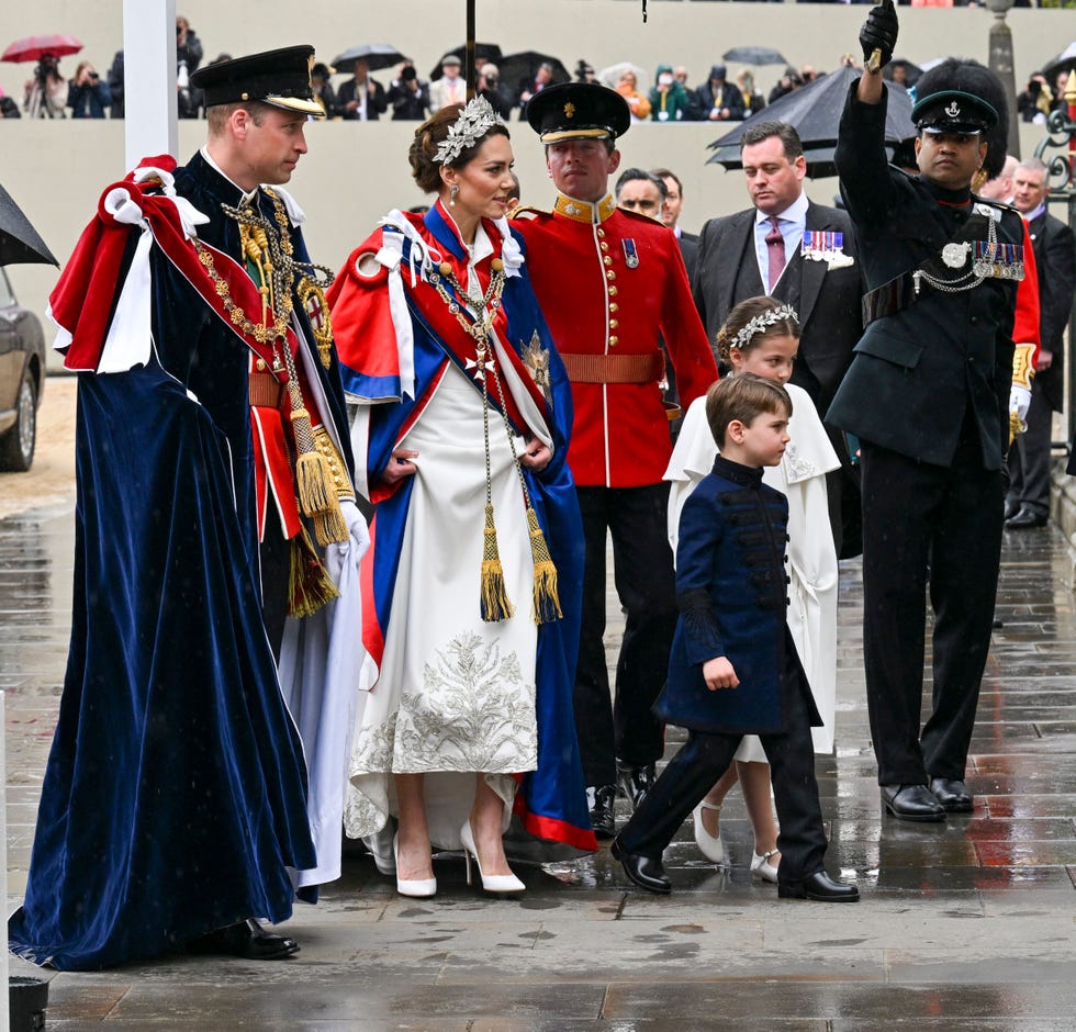 prince louis and princess charlotte at the coronation