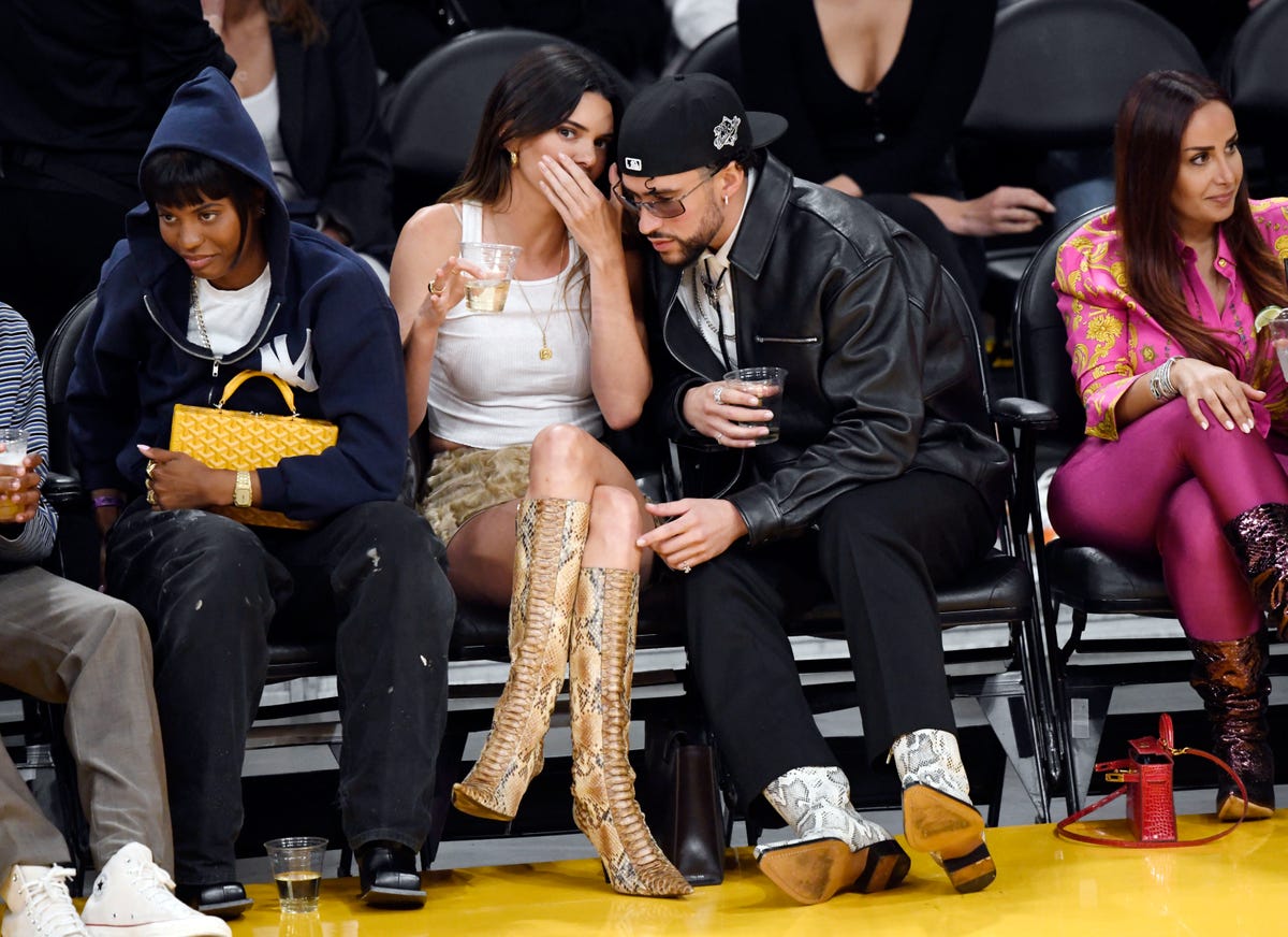 Kendall Jenner and boyfriend Bad Bunny sit courtside at Lakers