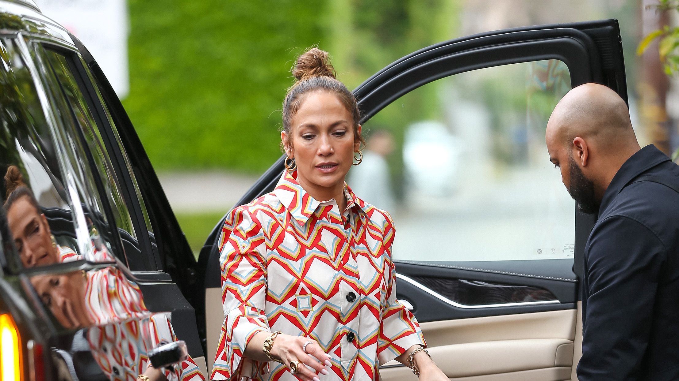 Jennifer Lopez Pairs Her Luxe Gucci Jacket with a Caramel Birkin