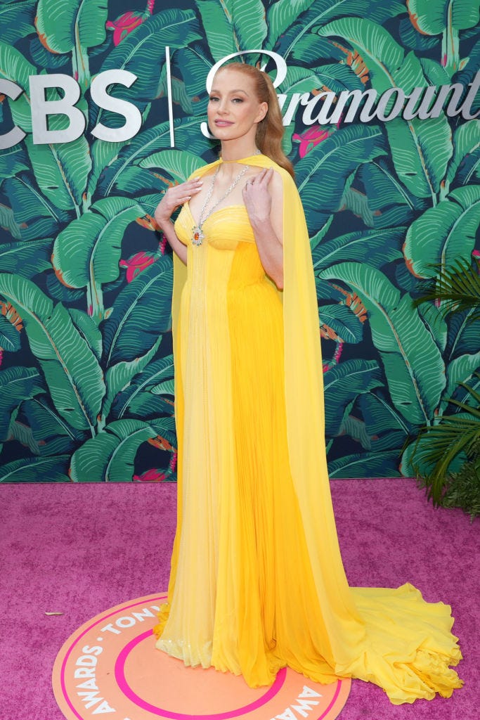 jessica chastain yellow gown