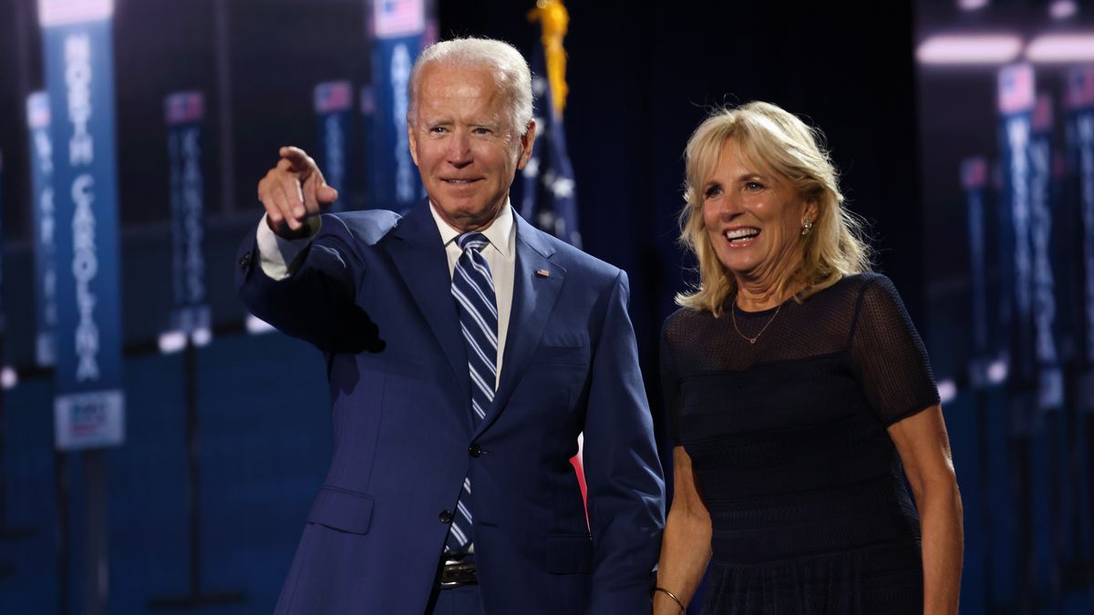 preview for Jill Biden holds campaign event in New Hampshire