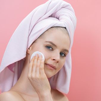 Las toallitas, imprescindibles para una limpieza facial