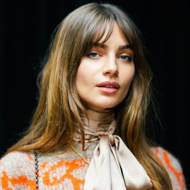 Everything You Need To Know About Curtain Bangs How Style