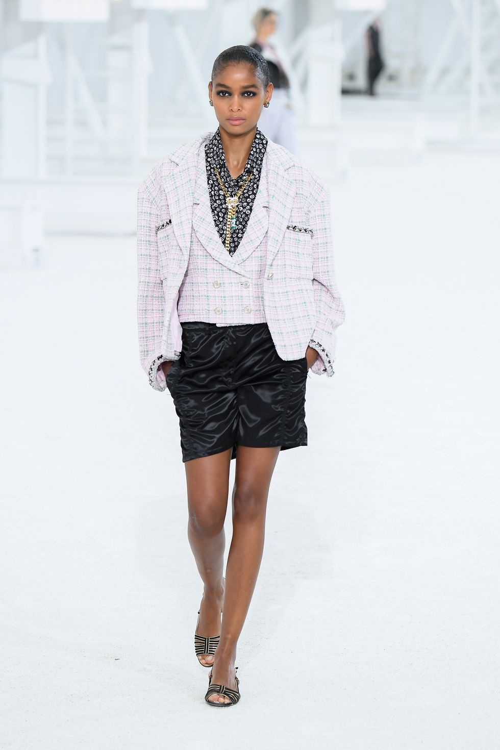 Chanel's Vision of Hollywood for Spring 2021 Is Devoid of Any Glamour -  Fashionista