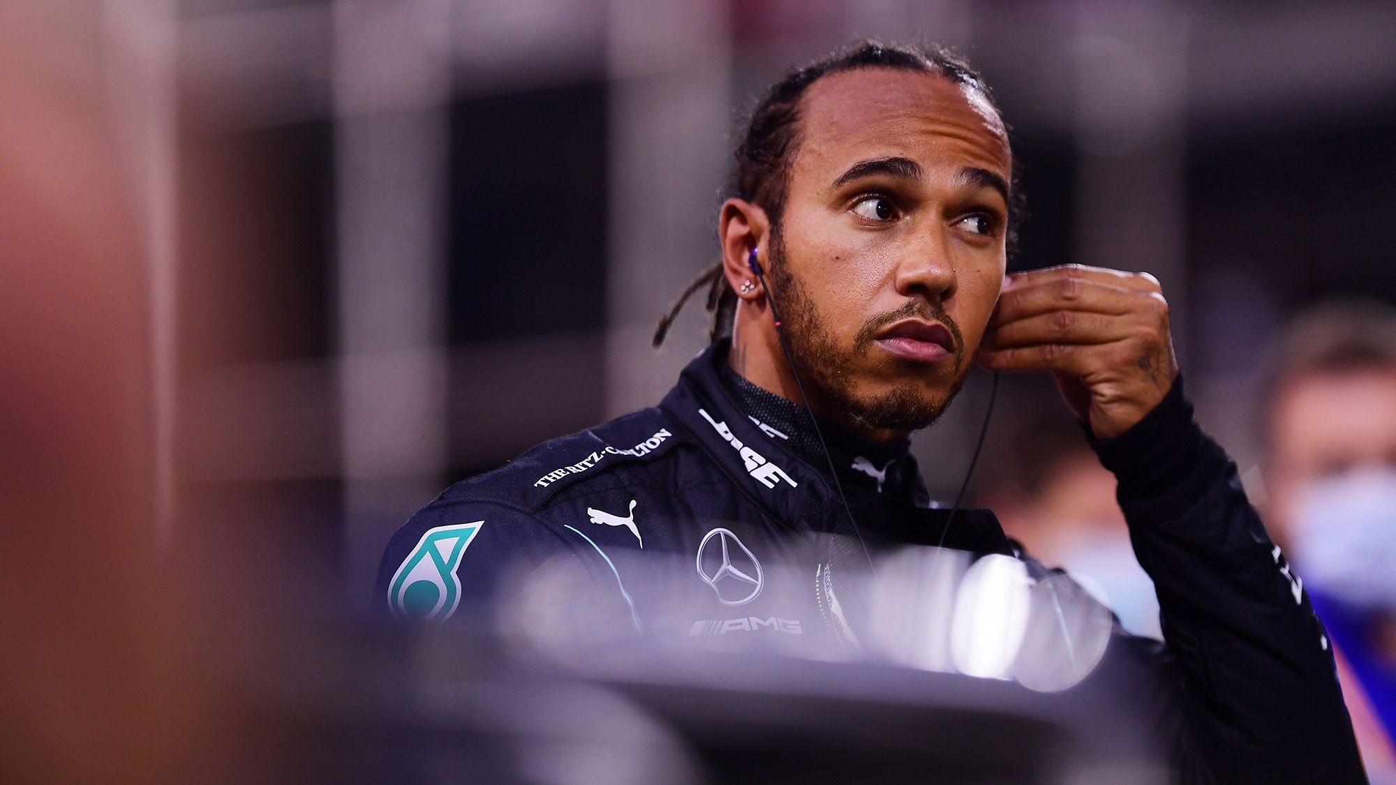 Lewis Hamilton shows off his turbo-charged new hair as he prepares for  Chinese Grand Prix - Irish Mirror Online