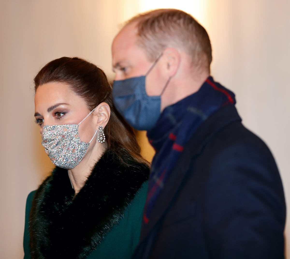 preview for Prince William, Kate Middleton, and Their Kids Attend the Pantomime