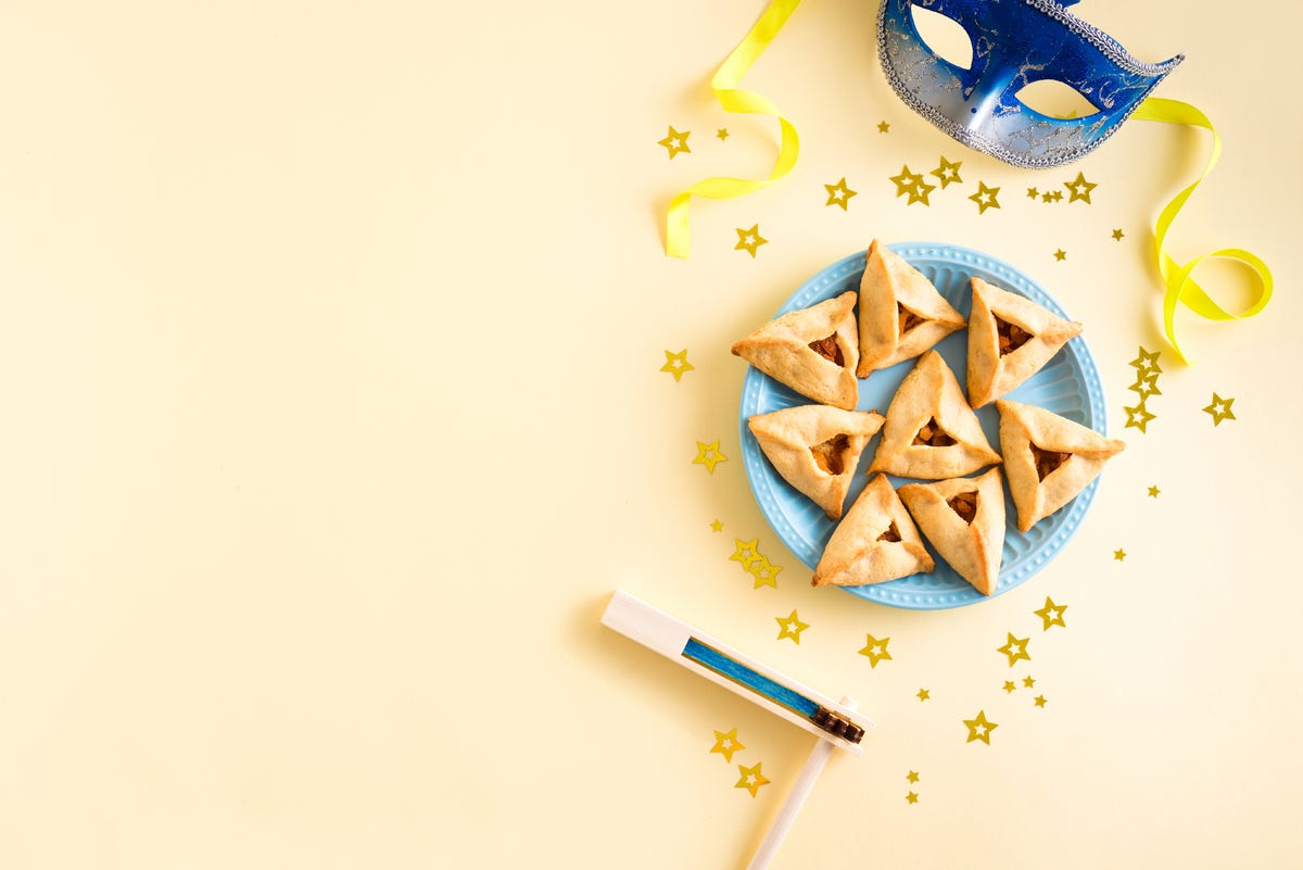 7 Purim Traditions to Celebrate the Joyful Holiday