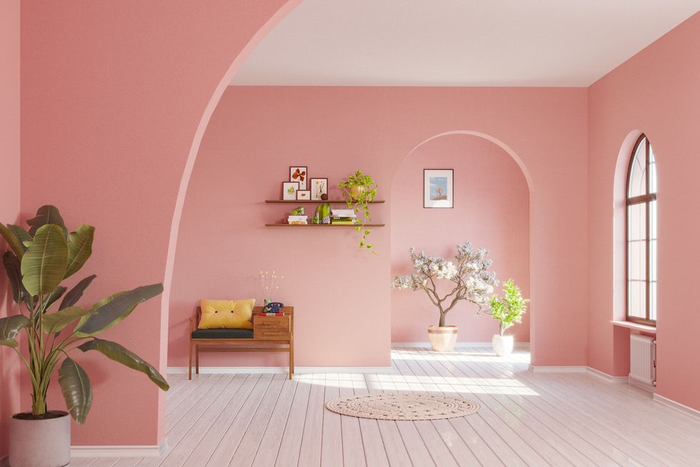 casa de color rosa