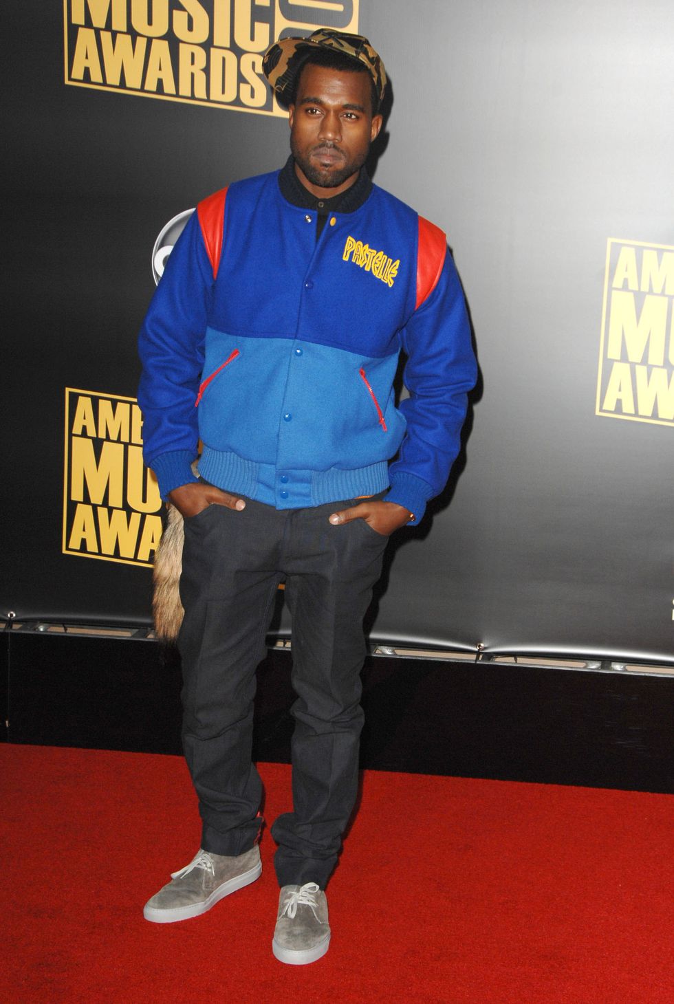 musician kanye west  arrives at the 2008 american music awards at the nokia theatre on november 23, 2008 in los angeles, california photo by steve granitzwireimage