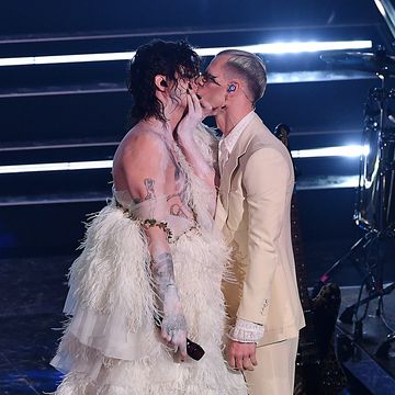 sanremo, italy   march 05  achille lauro and boss doms kiss on stage during the 71th sanremo music festival 2021 at teatro ariston on march 05, 2021 in sanremo, italy photo by jacopo raule  daniele venturelligetty images