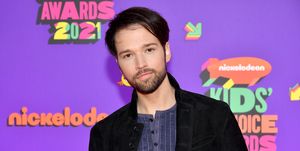 santa monica, california   march 13 in this image released on march 13, nathan kress attends nickelodeons kids choice awards at barker hangar on march 13, 2021 in santa monica, california photo by amy sussmankca2021getty images for nickelodeon