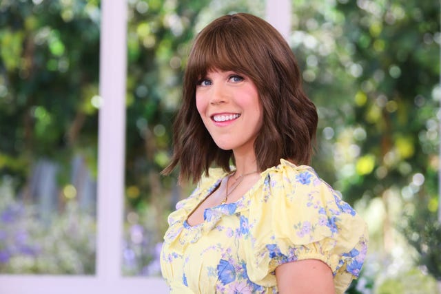 when calls the heart star erin krakow