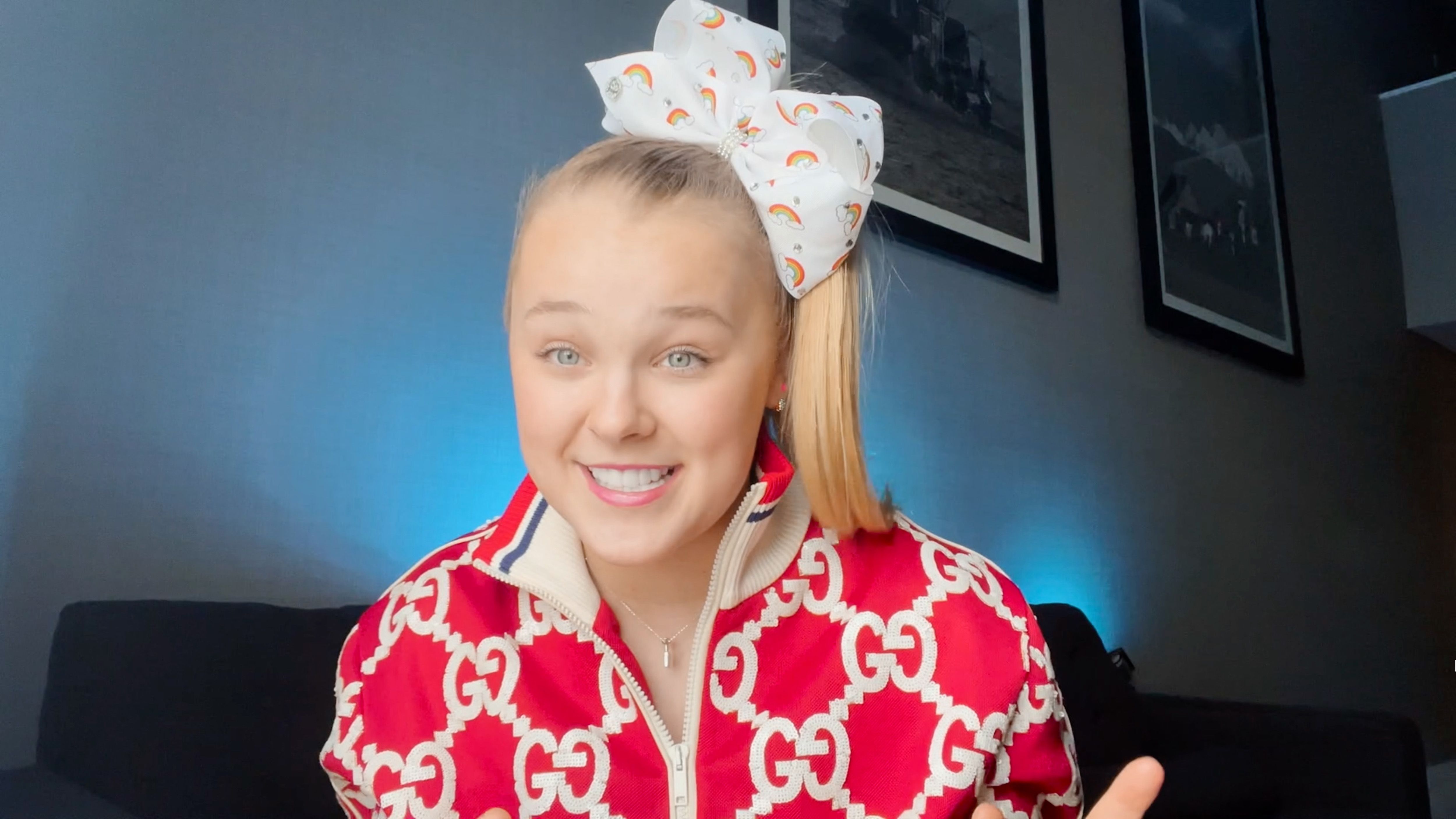 Jojo Siwa Wants Male Kissing Scene REMOVED In Upcoming Film!