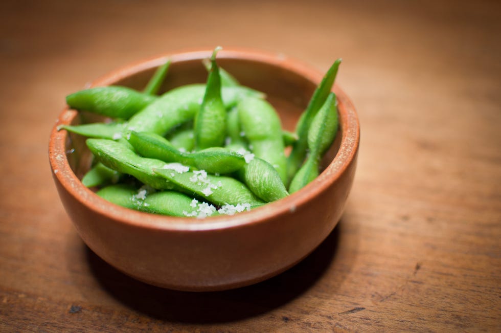 edamame bean with salt in bowl