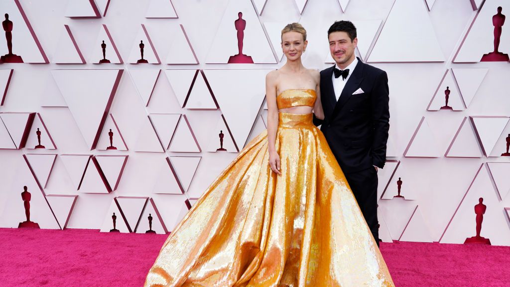 preview for The best Oscars red carpet couple moments of all time