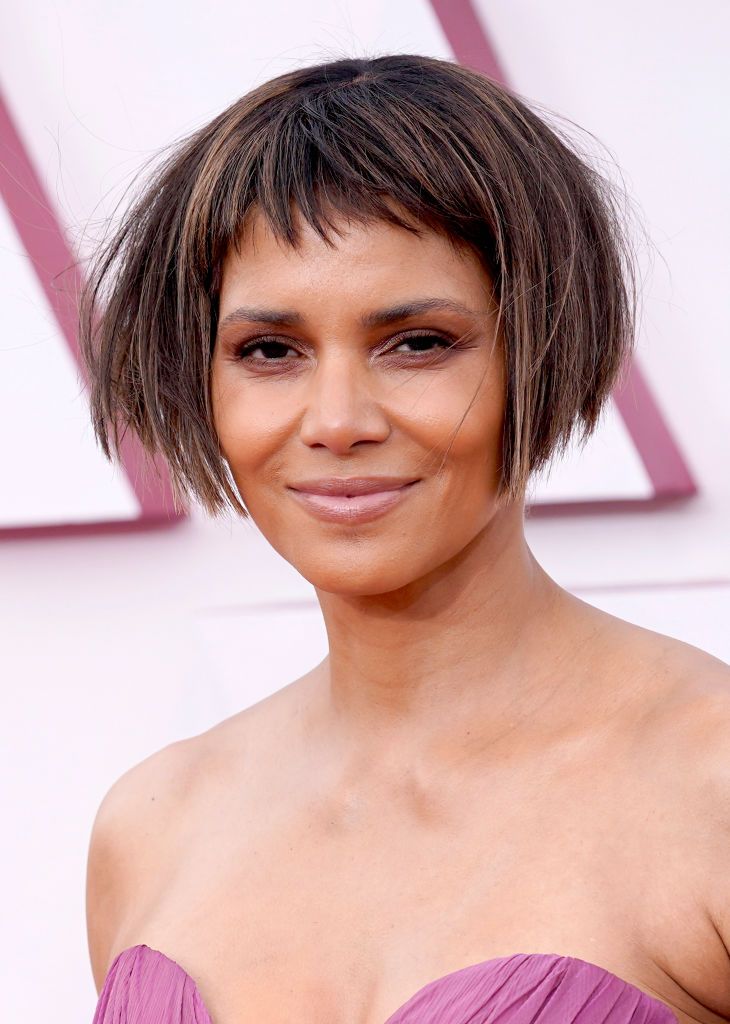 los angeles, california – april 25 halle berry arrives at the oscars on sunday, april 25, 2021, at union station in los angeles photo by chris pizzello poolgetty images