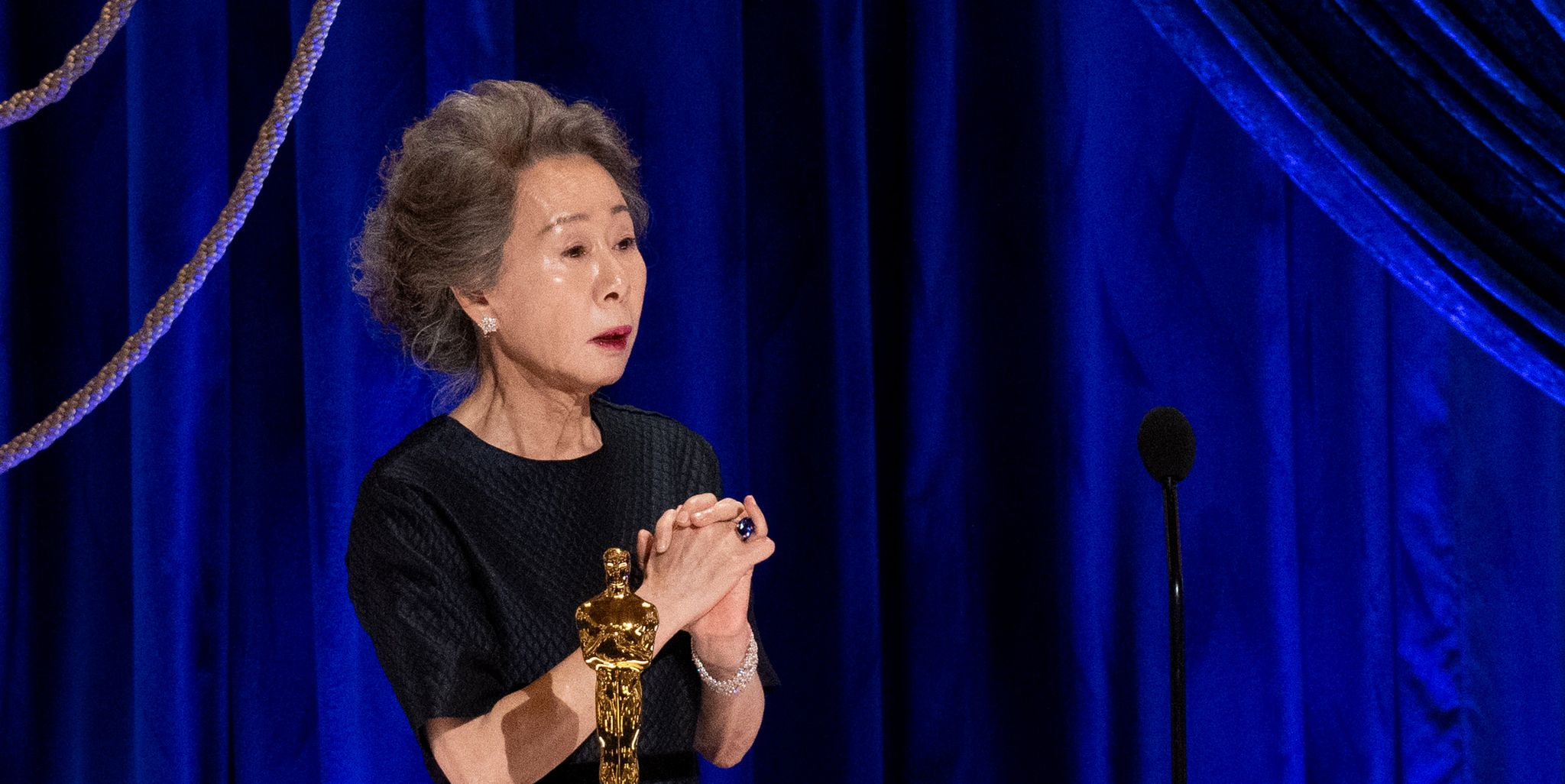 los angeles, california – april 25 editorial use only in this handout photo provided by ampas, yuh jung youn accepts the oscar for best actress in a supporting role for minari onstage during the 93rd annual academy awards at union station on april 25, 2021 in los angeles, california photo by todd wawrychukampas via getty images