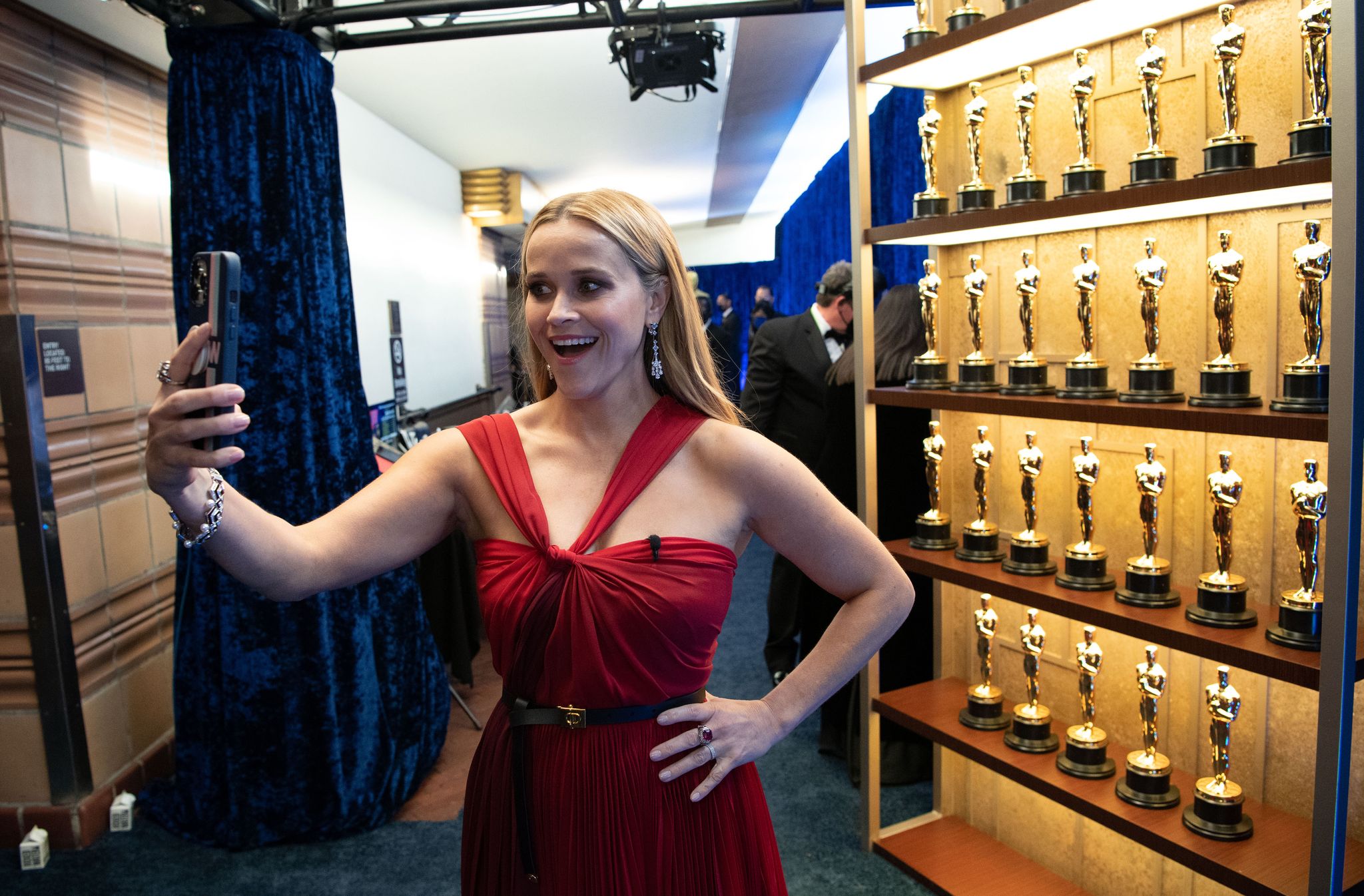 los angeles, california – april 25 editorial use only in this handout photo provided by ampas, reese witherspoon poses backstage the 93rd annual academy awards at union station on april 25, 2021 in los angeles, california photo by richard harbaughampas via getty images