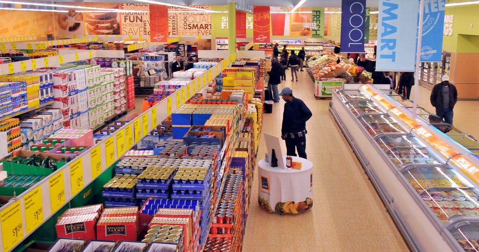 Supermarket, Retail, Grocery store, Product, Aisle, Convenience store, Building, Marketplace, Customer, Trade, 