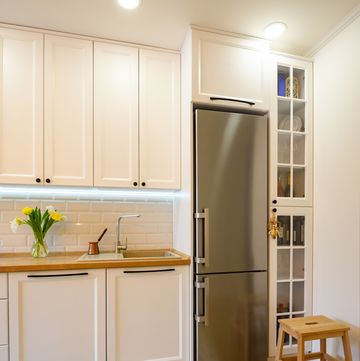 kitchen with under cabinet lighting