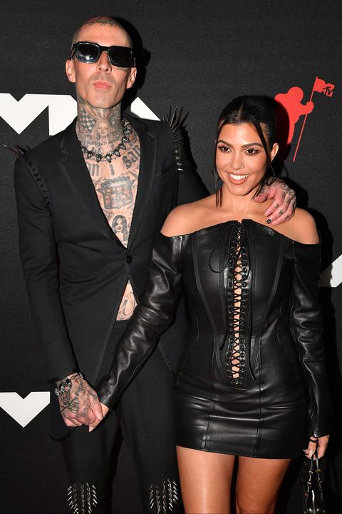 new york, new york   september 12 l r travis barker and kourtney kardashian attends the 2021 mtv video music awards at barclays center on september 12, 2021 in the brooklyn borough of new york city photo by jeff kravitzmtv vmas 2021getty images for mtvviacomcbs