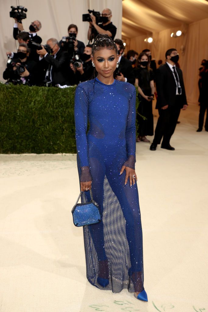 new york, new york   september 13 gymnast nia dennis attends the 2021 met gala celebrating in america a lexicon of fashion at metropolitan museum of art on september 13, 2021 in new york city photo by dimitrios kambourisgetty images for the met museumvogue