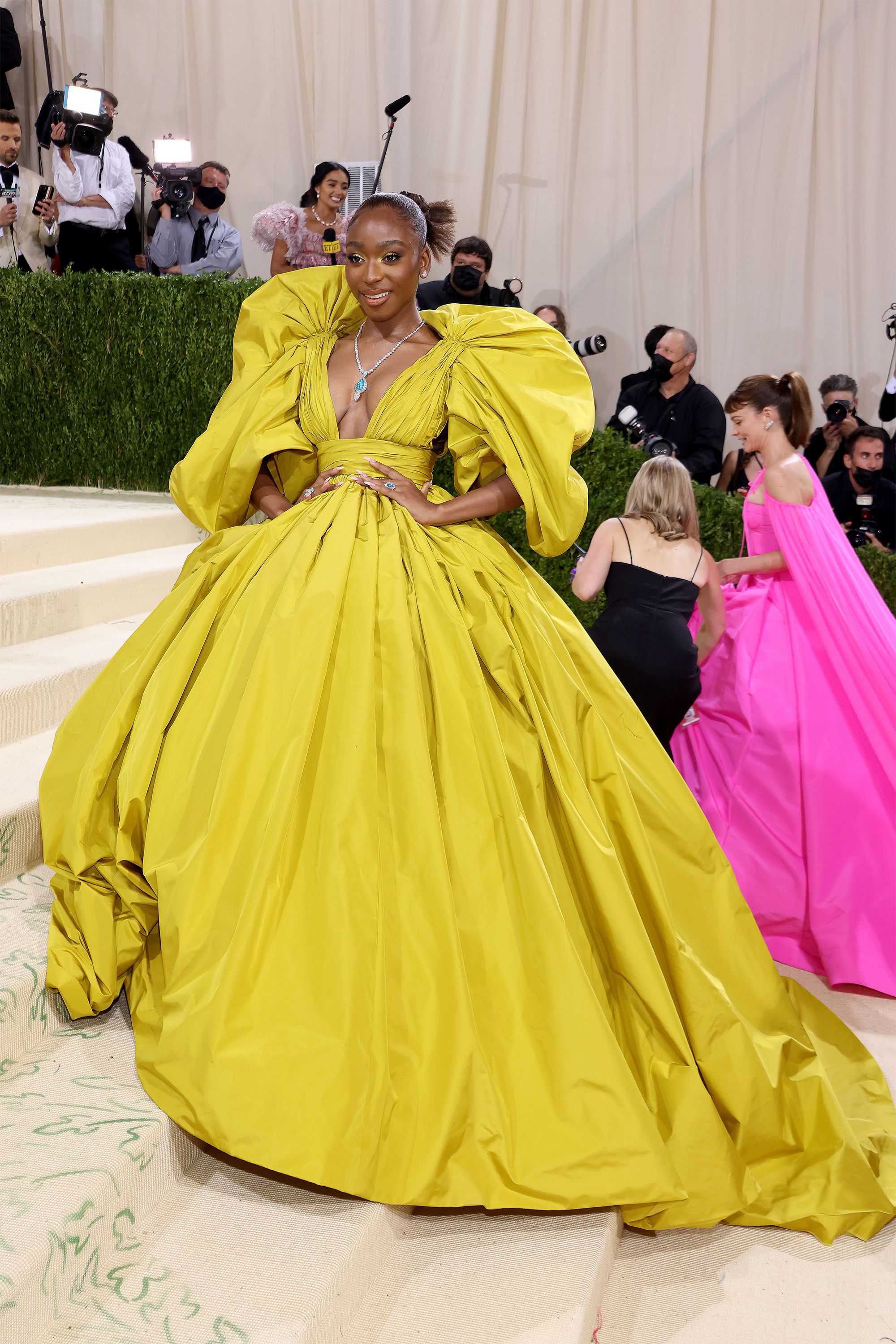 See Star Athletes' Met Gala Looks From the 2021 Event – NBC4