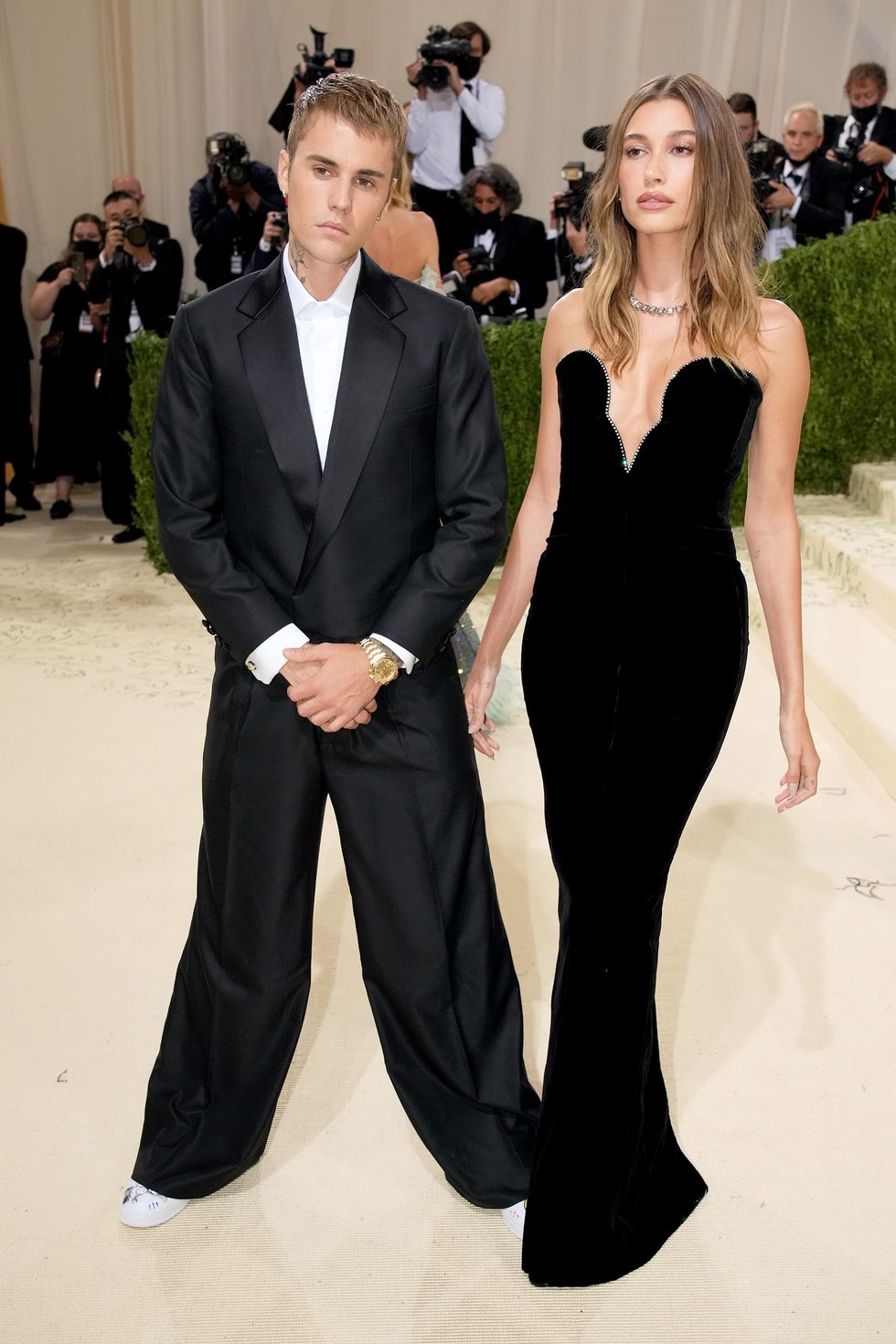 hailey and justin bieber at the 2021 met gala