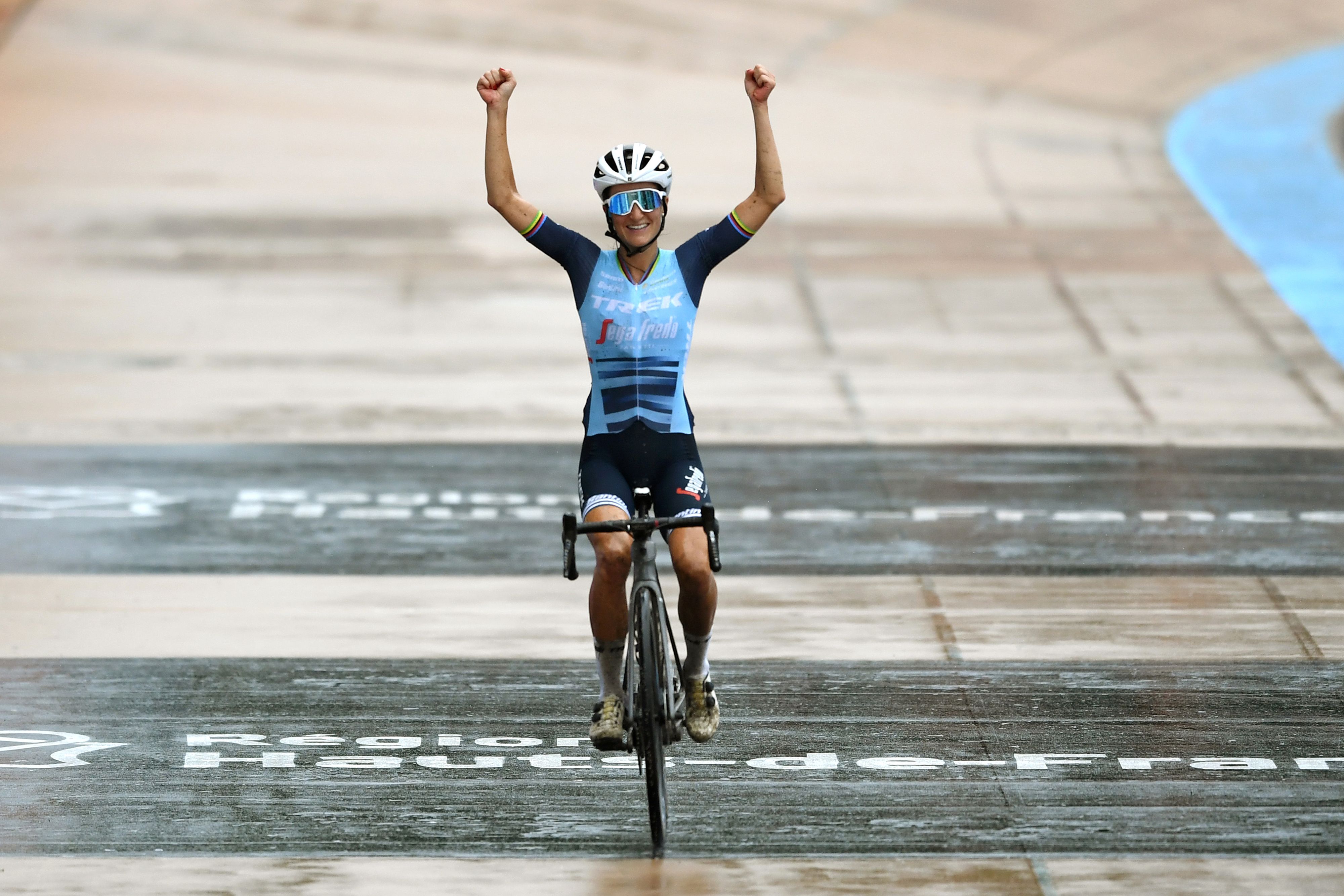 Paris Roubaix Results 2021 Lizzie Deignan Sonny Cobrelli Win