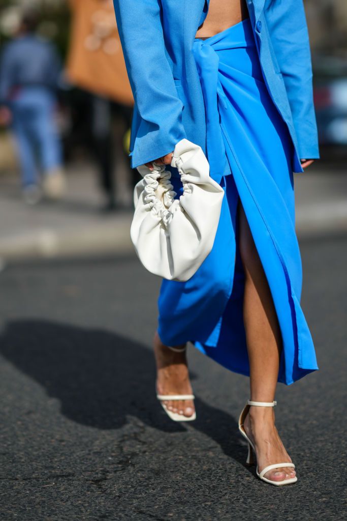 2021 Bag Trends: Soft, Slouchy Handbags To Shop Now – StyleCaster