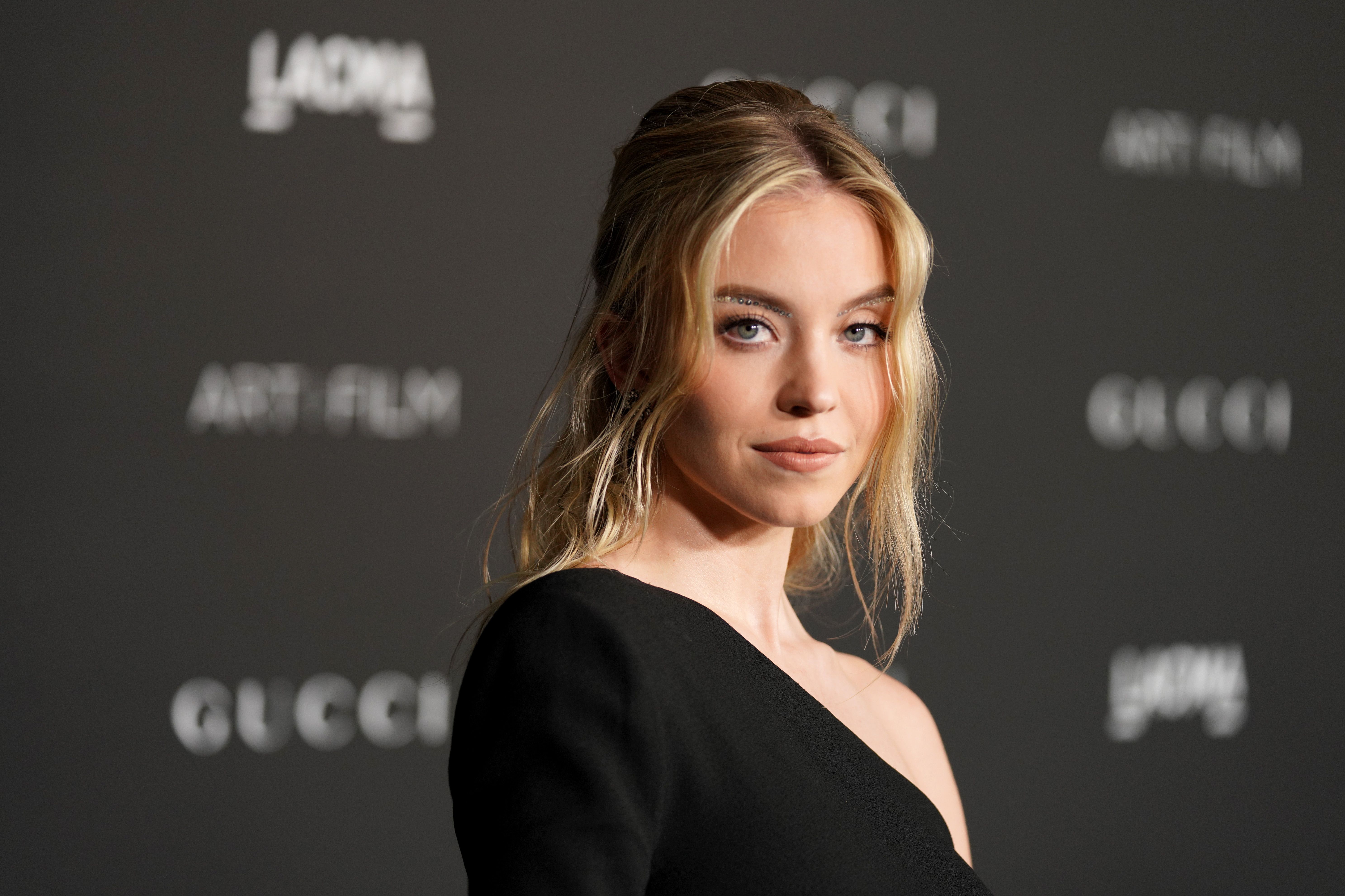 Sydney Sweeney Recalls Director Telling Her She Didnt Have The Right Look photo