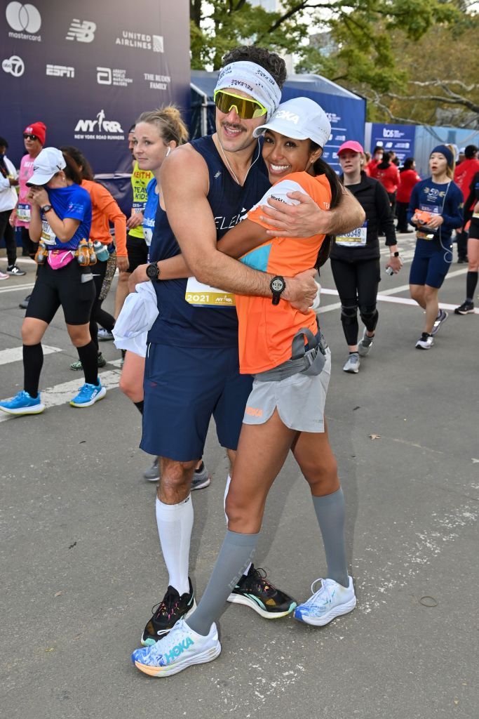 new york, new york   november 07 zac clark and tayshia adams are seen during the 2021 tcs new york city marathon on november 07, 2021 in new york city photo by bryan beddernew york road runners via getty images